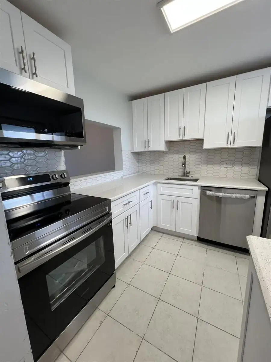 2 bedroom 2 bath Residential Lease for rent at 5961 NW 2nd Avenue # 506, Boca Raton FL 33487