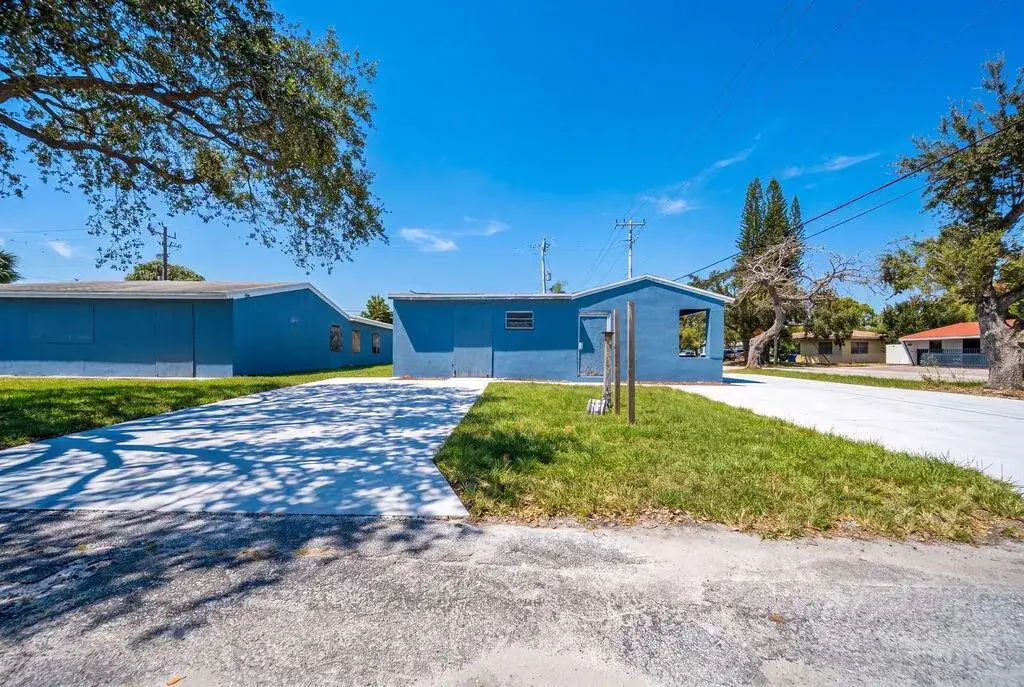 Commercial Sale for sale at 1900 N 66TH Avenue, Hollywood FL 33024