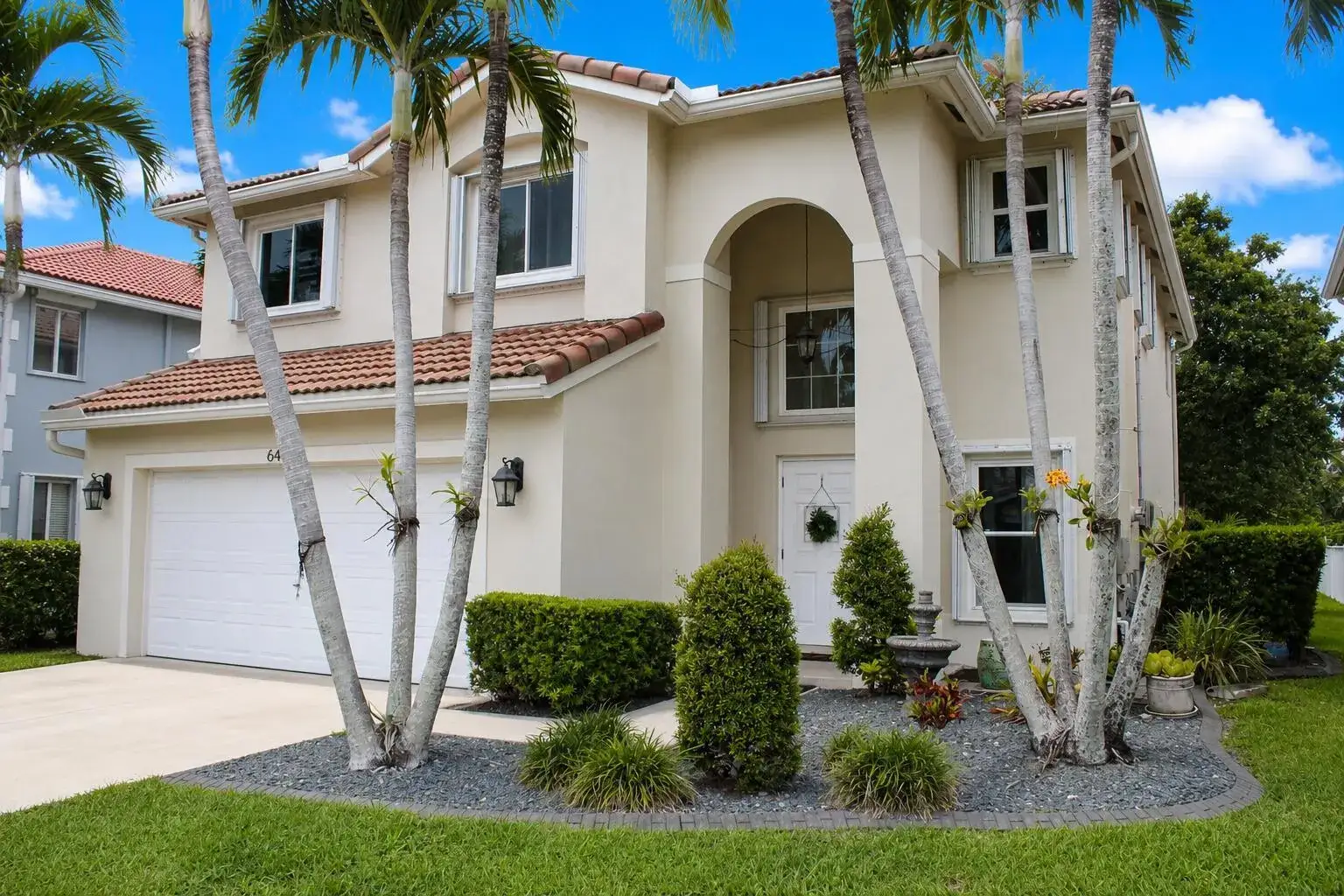 3 bedroom 2 bath Residential for sale at 6461 Willoughby Circle, Lake Worth FL 33463