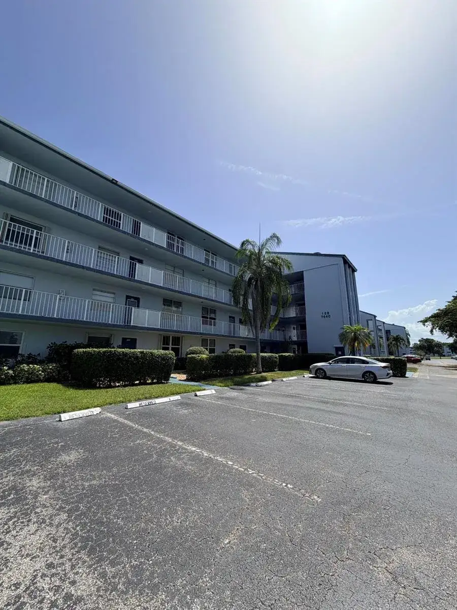1 bedroom 2 bath Residential for sale at 7640 NW 18TH Street # 104, Margate FL 33063