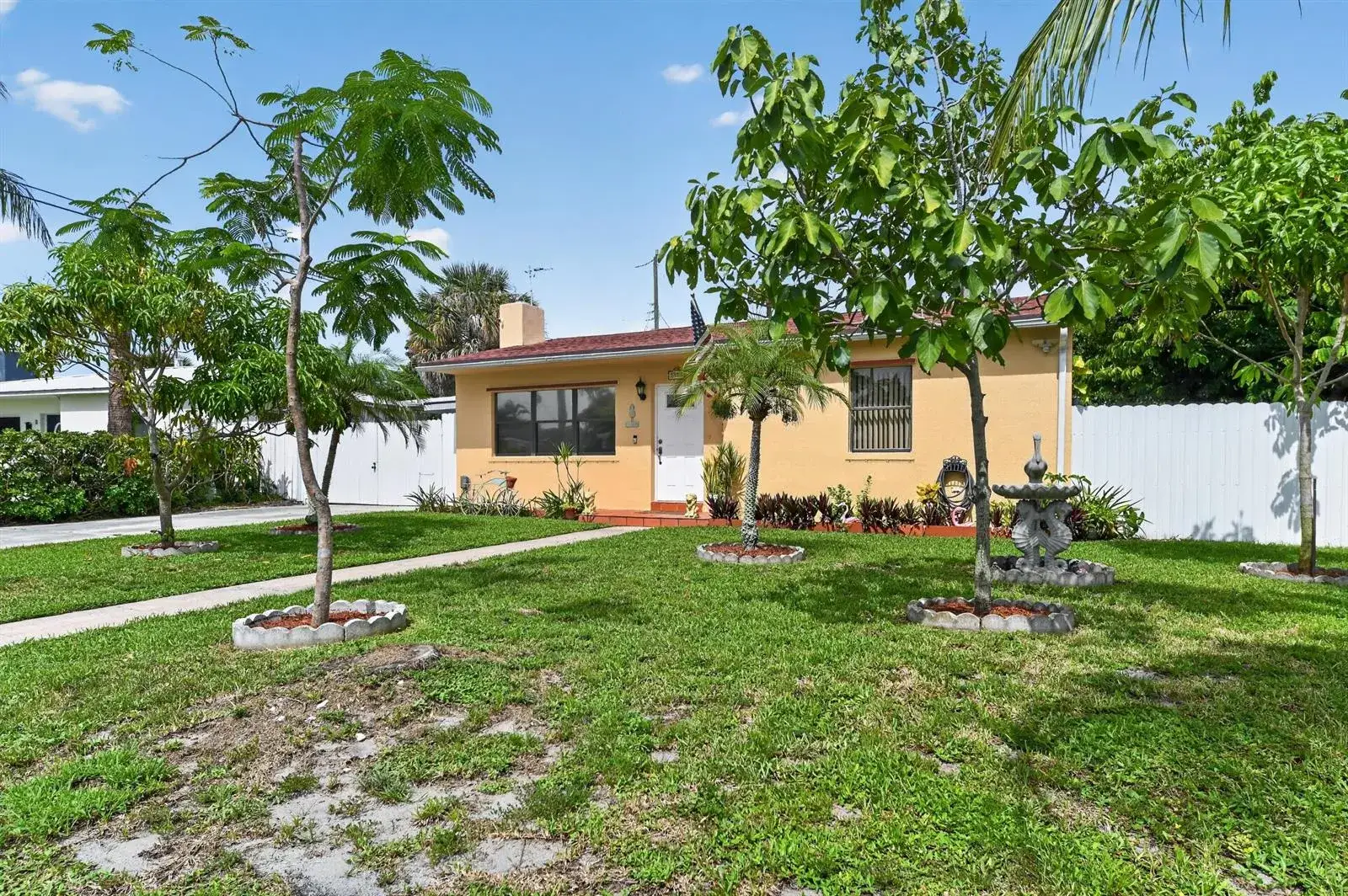 3 bedroom 2 bath Residential for sale at 5826 CHURCHILL Court, West Palm Beach FL 33405