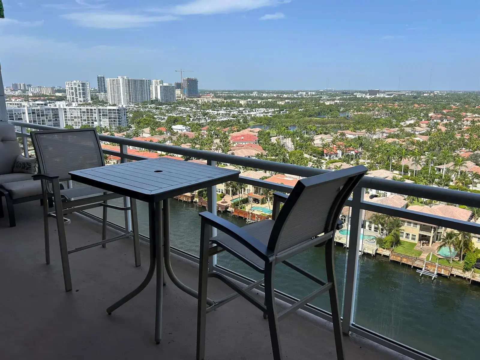 1 bedroom 1 bath Residential for sale at 1600 S Ocean Drive, Hollywood FL 33019