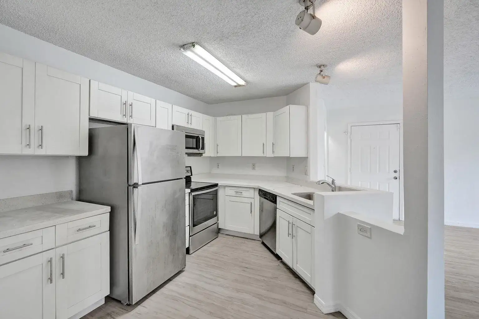 2 bedroom 1 bath Residential for sale at 4015 W McNab Road # D204, Pompano Beach FL 33069