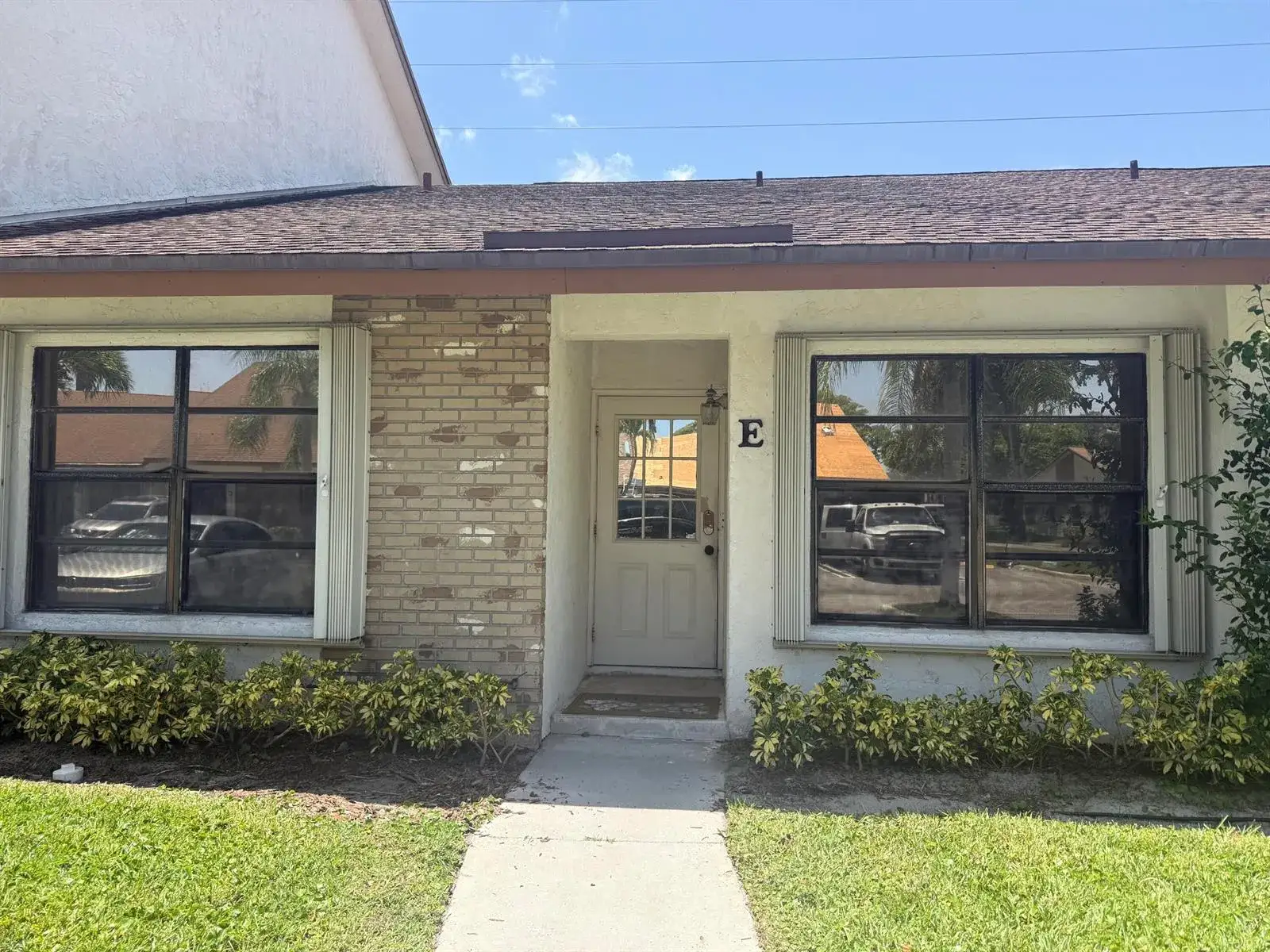 2 bedroom 2 bath Residential Lease for rent at 1200 Parkside Green Drive, FL 33415