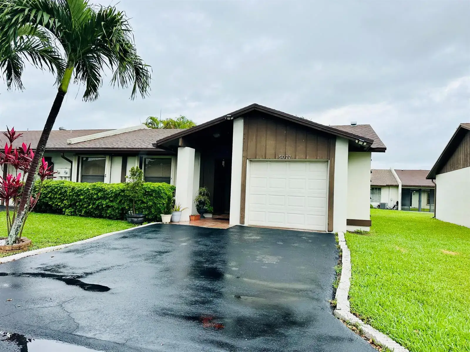 3 bedroom 2 bath Residential Lease for rent at 5077 FORSYTHIA Street, Delray Beach FL 33484