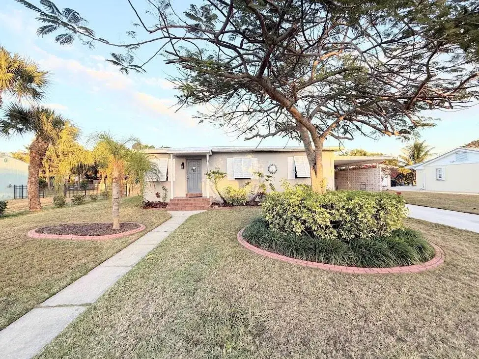 3 bedroom 1 bath Residential for sale at 306 FERNANDINA Street, Fort Pierce FL 34949