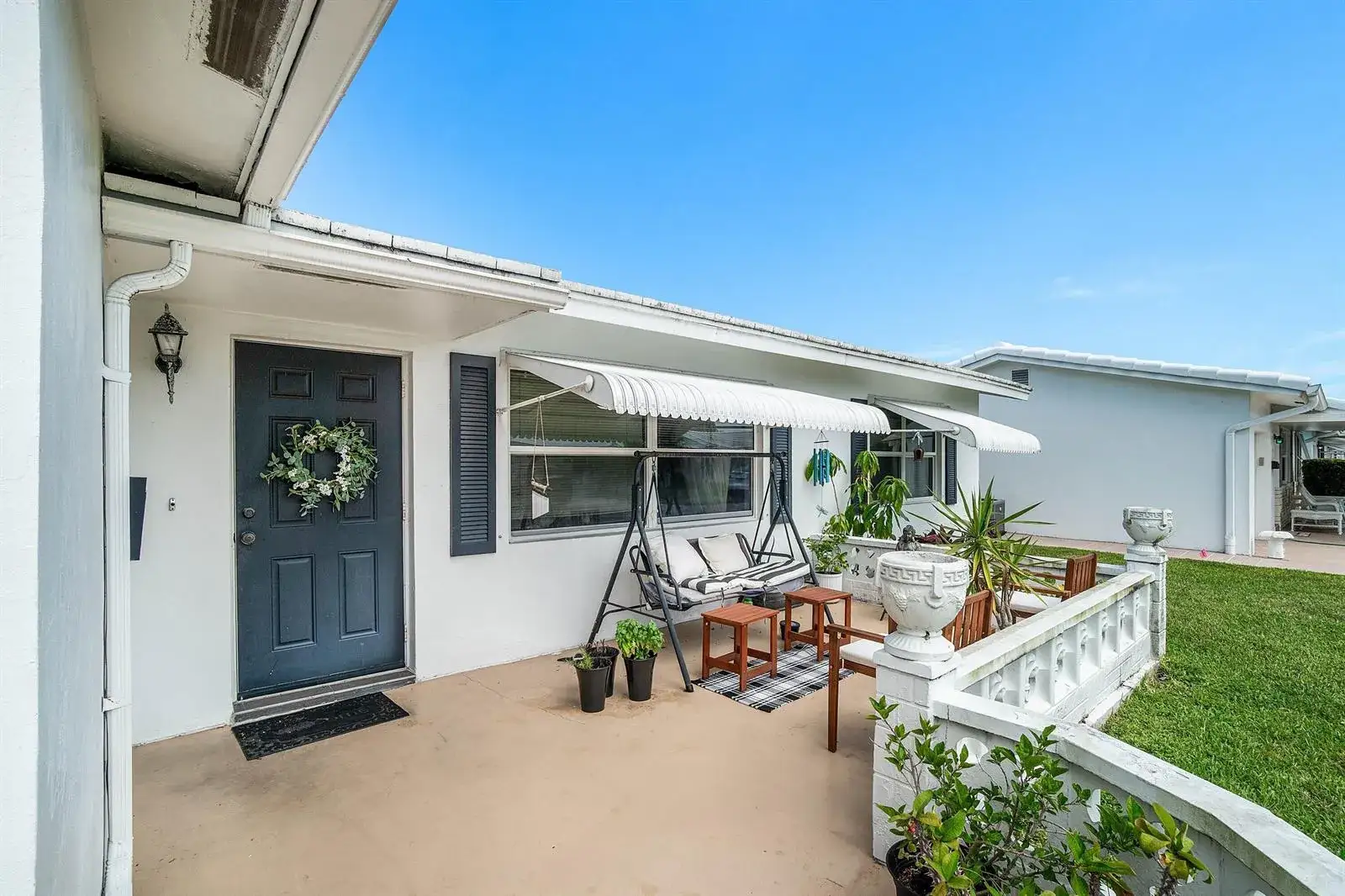 2 bedroom 2 bath Residential for sale at 114 SW 8th Court, Boynton Beach FL 33426