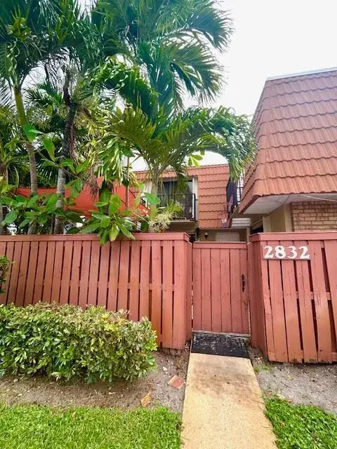 2 bedroom 2 bath Residential for sale at 2832 SW 12th Street, Deerfield Beach FL 33442