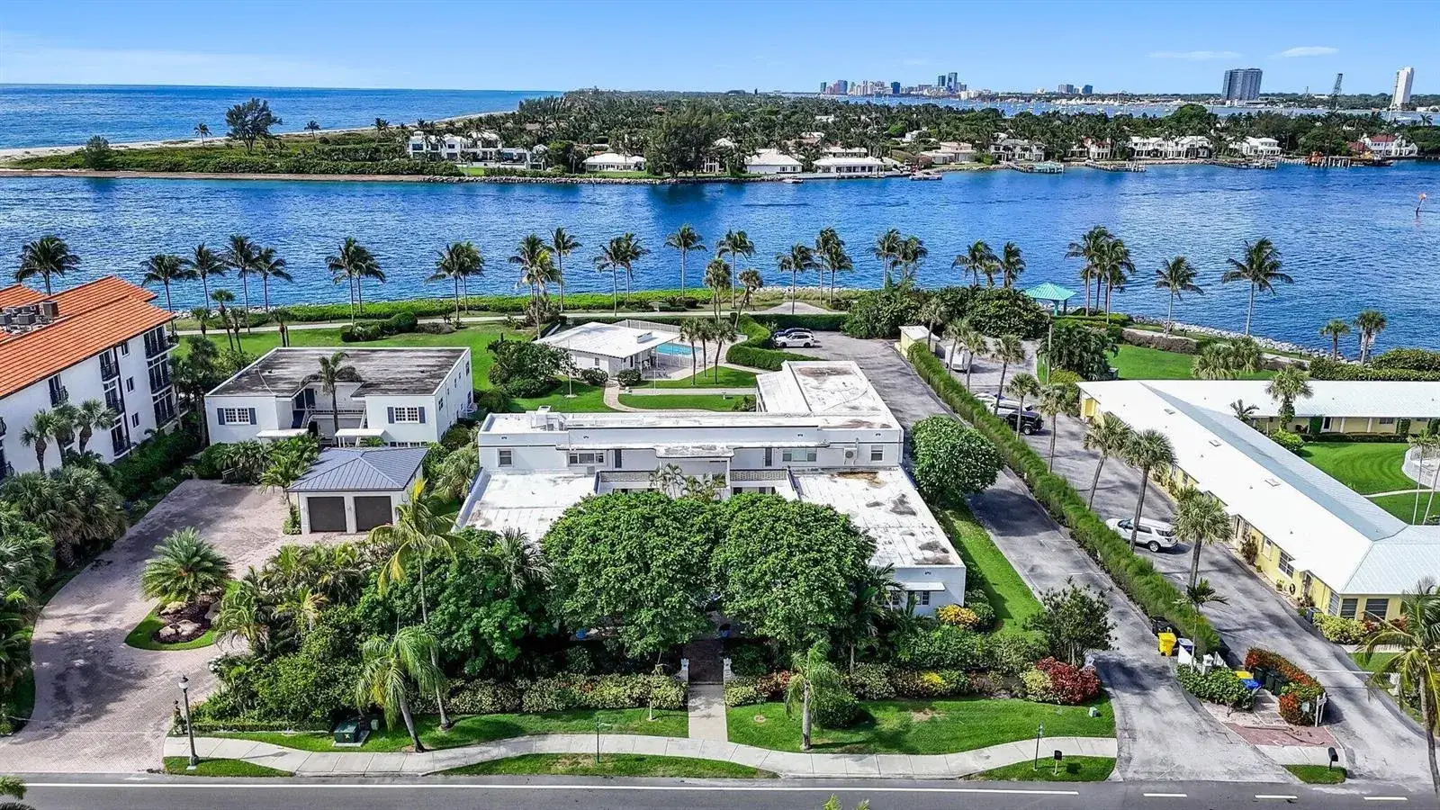 2 bedroom 2 bath Residential Lease for rent at 320 Inlet Way # 4, Palm Beach Shores FL 33404