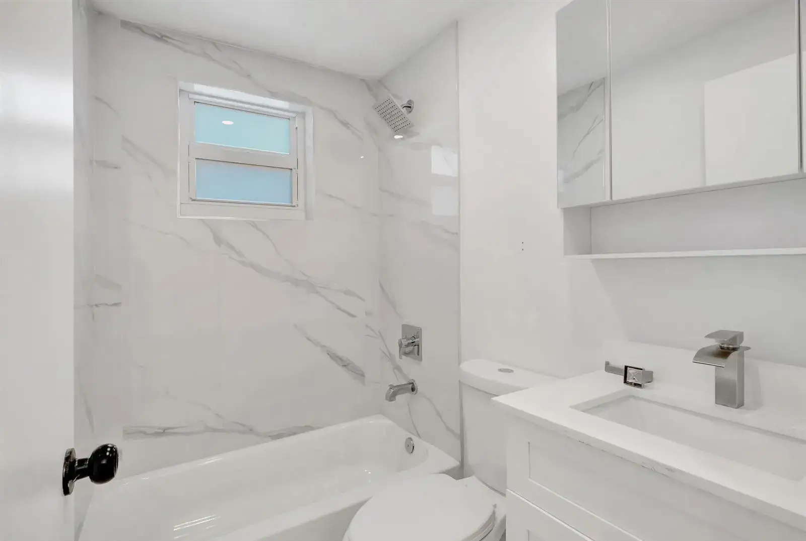2 bedroom 1 bath Residential Lease for rent at 1260 SW 4th Street # 3, Miami FL 33135