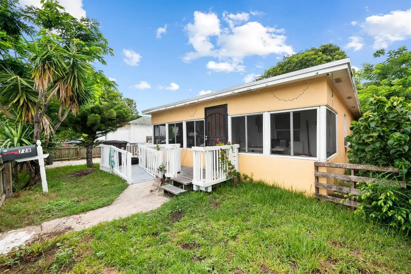 3 bedroom 1 bath Residential for sale at 728 22ND Street, West Palm Beach FL 33407