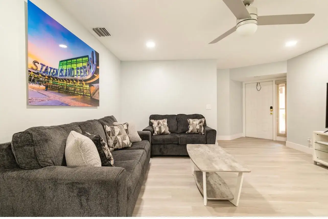 2 bedroom 2 bath Residential Lease for rent at 300 CROSSWINDS Drive # B1, FL 33413
