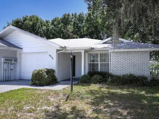 3 bedroom 2 bath Residential Lease for rent at 3901 Loquat Road, Sebring FL 33875