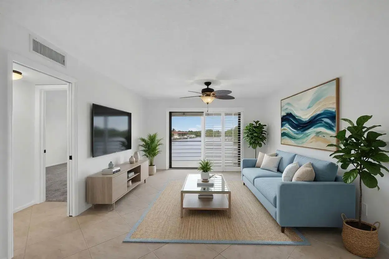 313 LAKE Circle # 311, North Palm Beach FL 33408