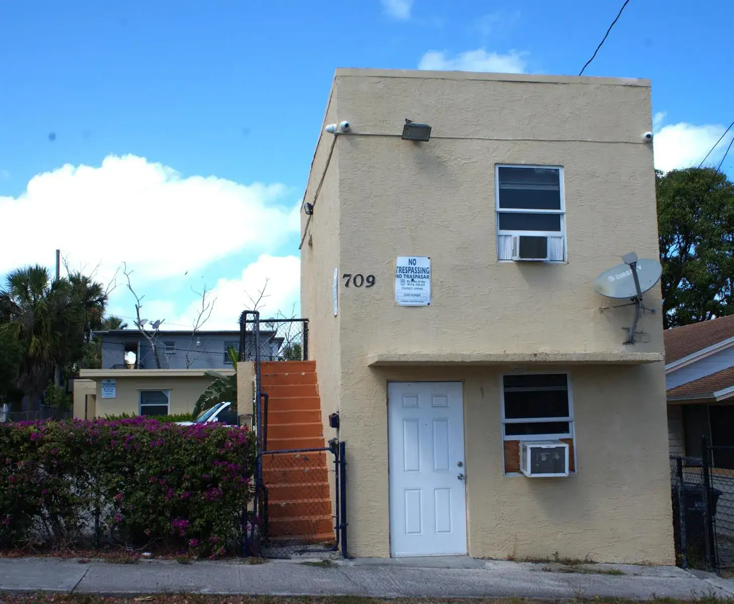 2 bedroom 1 bath Residential Lease for rent at 709 6TH Street # 3, West Palm Beach FL 33401