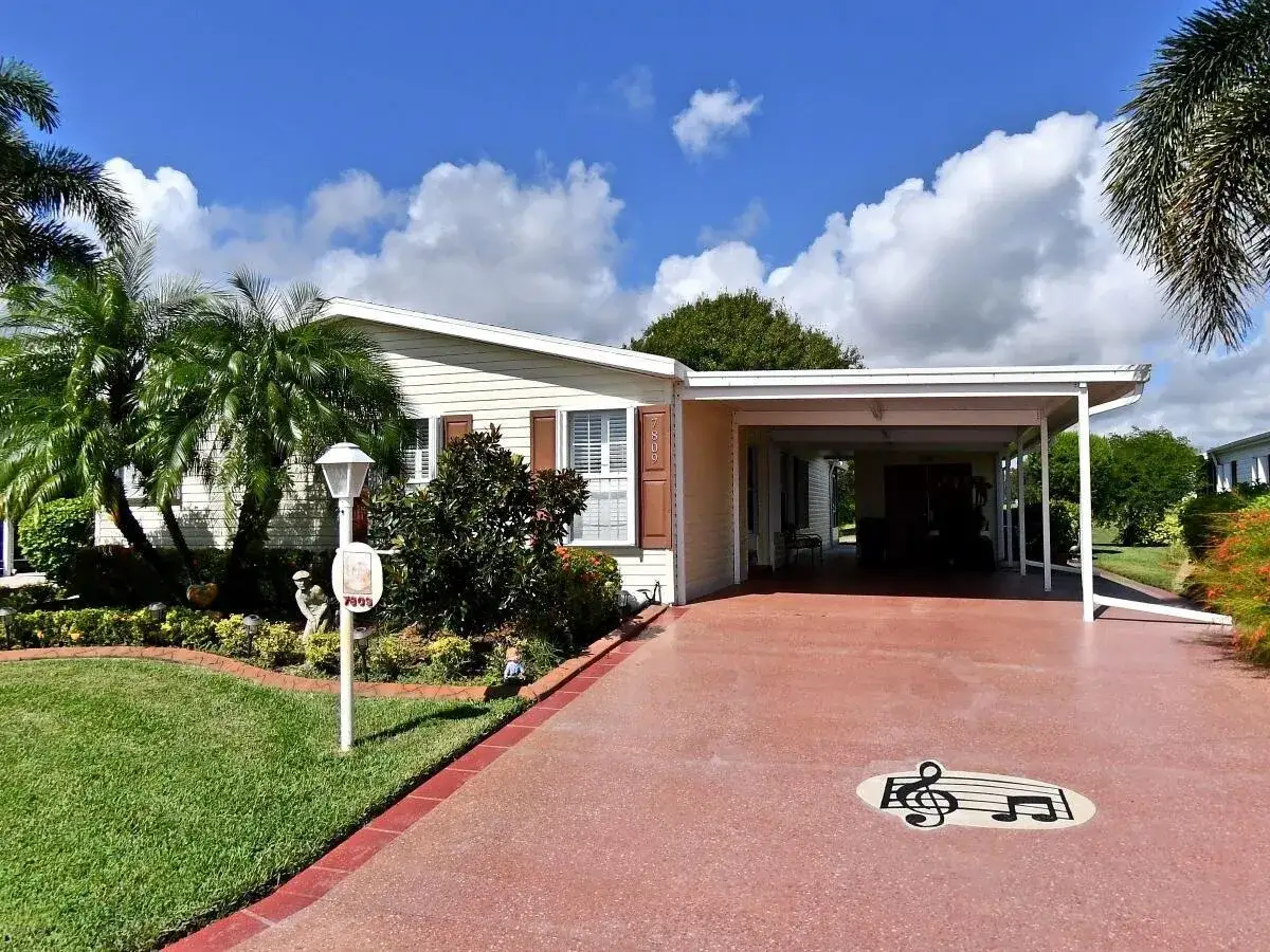 3 bedroom 2 bath Residential for sale at 7809 McClintock Way, Port St. Lucie FL 34952