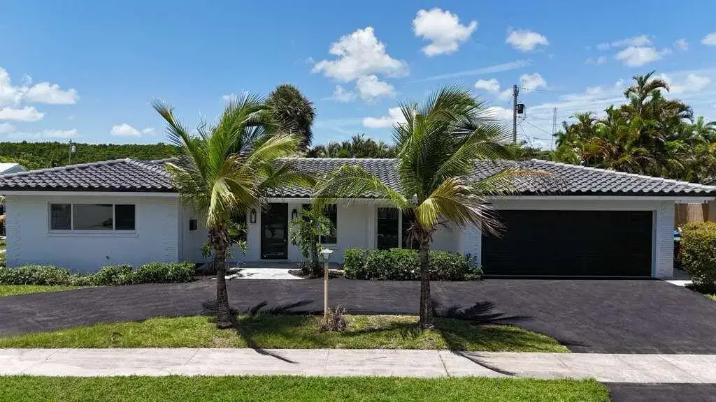 3 bedroom 3 bath Residential for sale at 2919 NW 11TH Terrace, Wilton Manors FL 33311