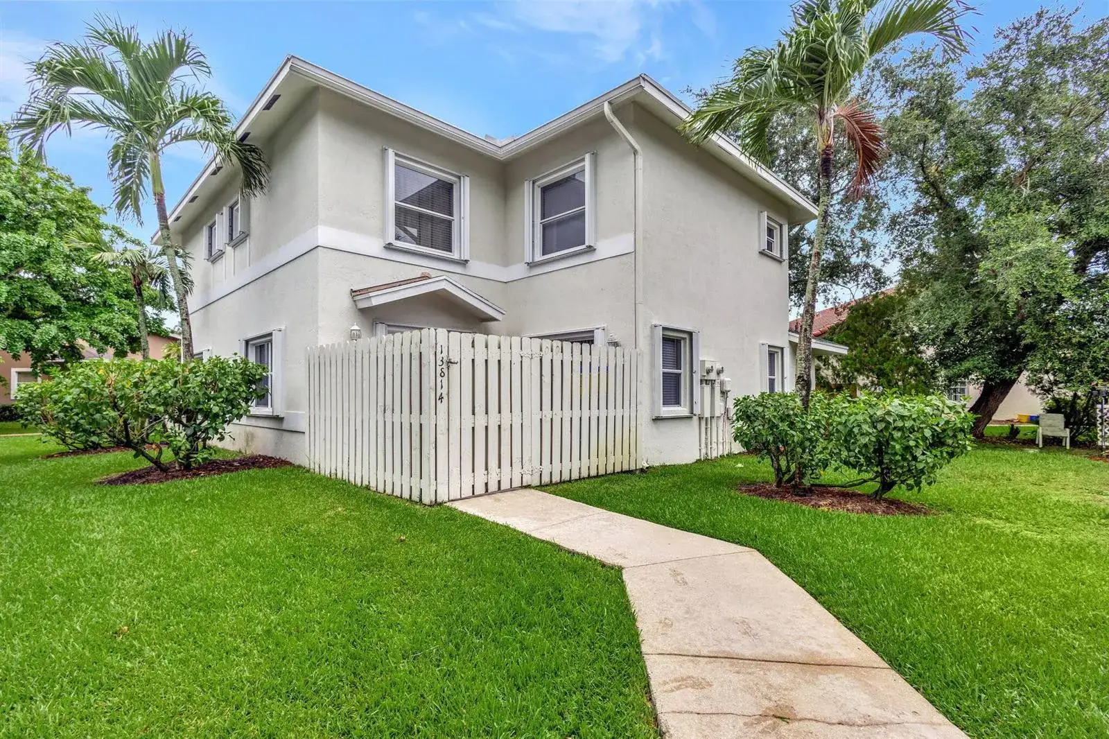 3 bedroom 2 bath Residential Lease for rent at 13814 Yarmouth Drive, Wellington FL 33414