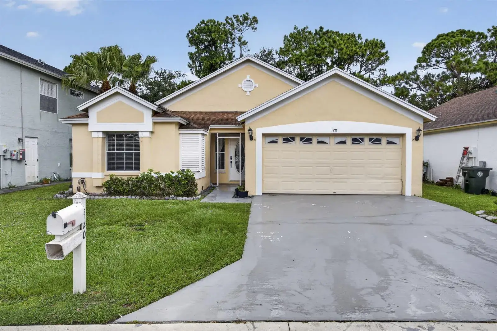 3 bedroom 2 bath Residential for sale at 120 Paddock Lane, FL 33413