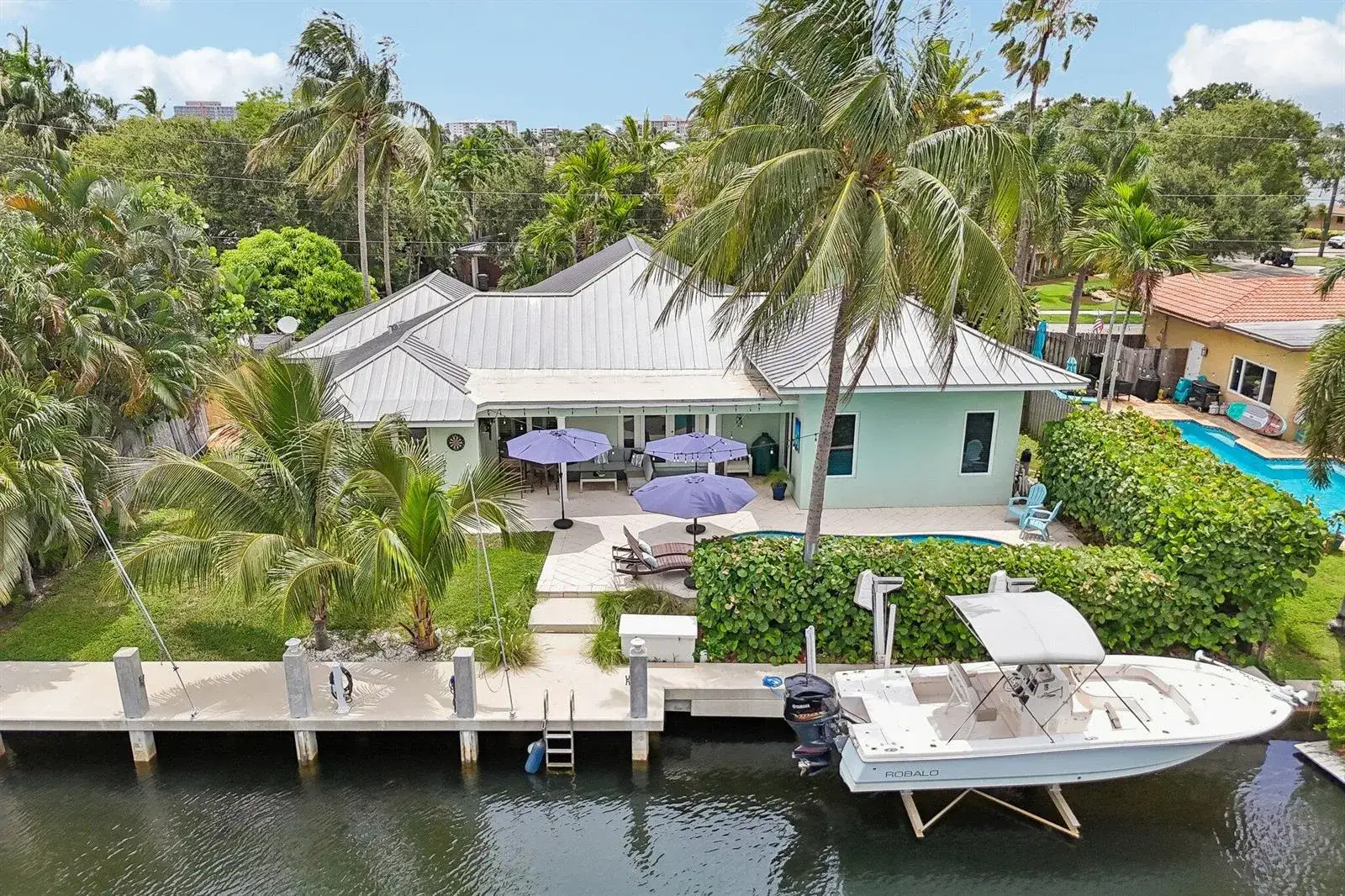 3 bedroom 3 bath Residential for sale at 4911 NE 25TH Avenue, Lighthouse Point FL 33064