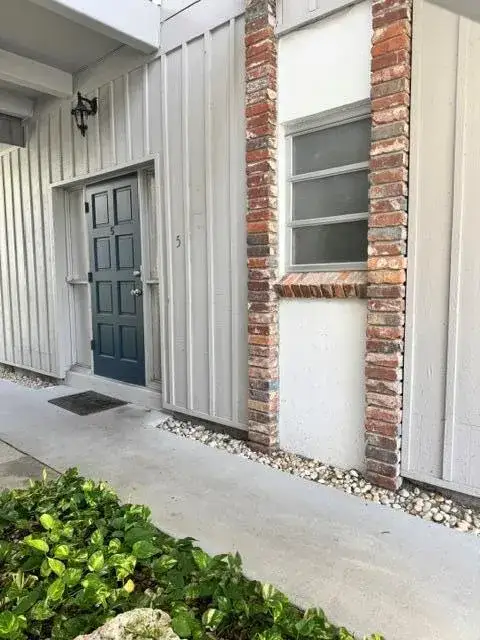 2 bedroom 2 bath Residential for sale at 340 Orange Tree Drive # 5, Atlantis FL 33462