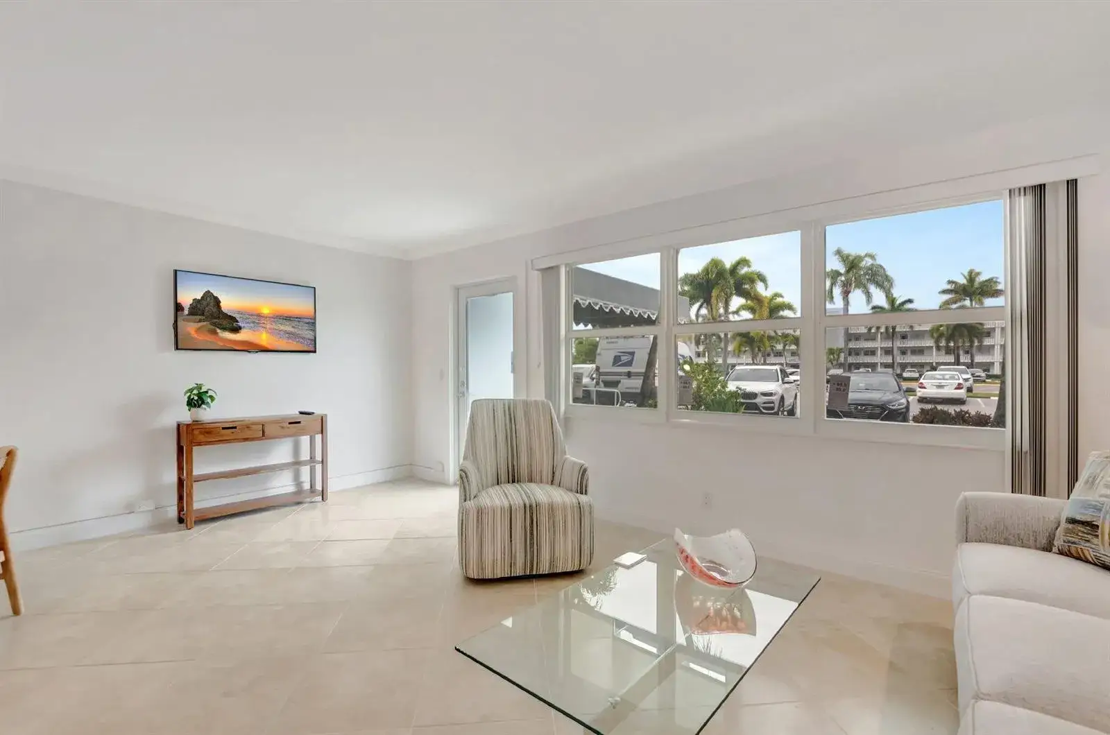 1 bedroom 1 bath Residential for sale at 1072 Yarmouth Drive, Boca Raton FL 33434