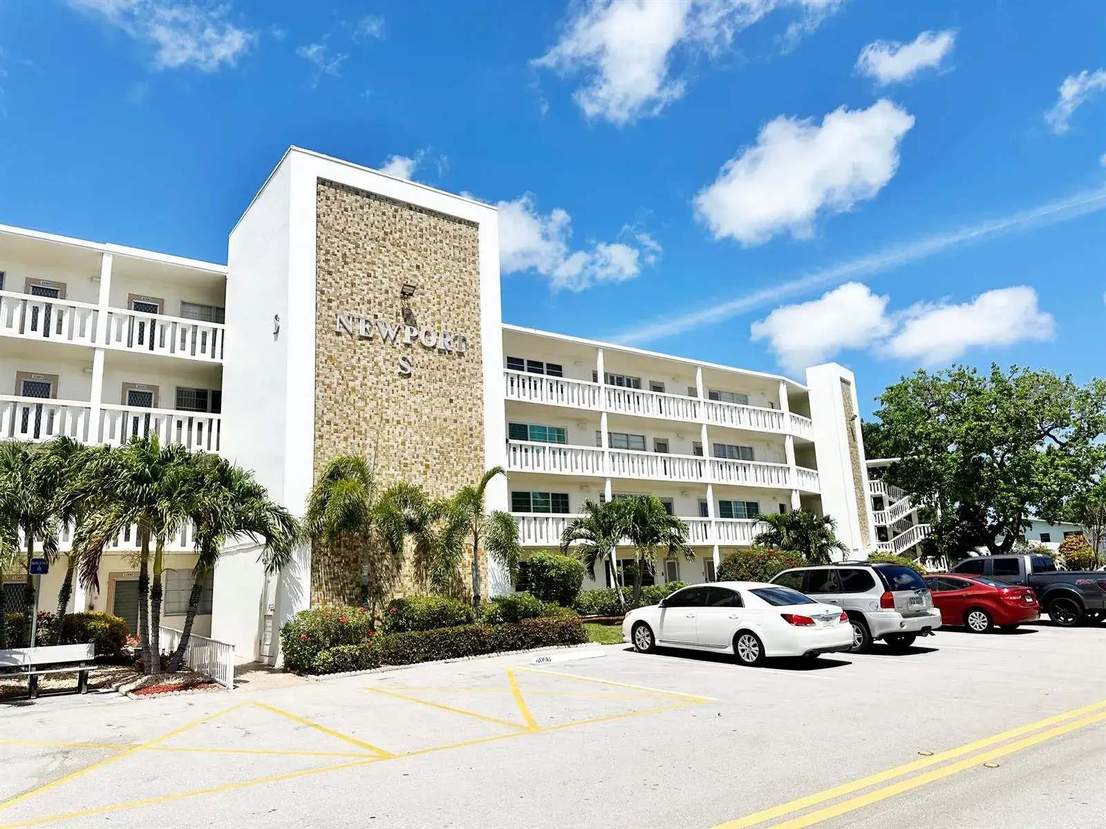 2 bedroom 1 bath Residential for sale at 3097 NEWPORT S # 3097, Deerfield Beach FL 33442