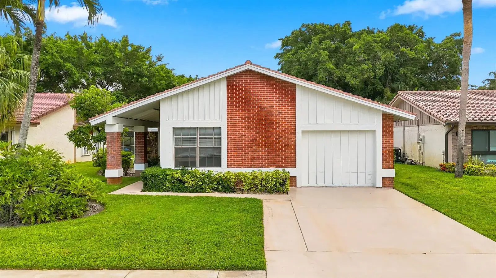 3 bedroom 2 bath Residential for sale at 19652 Back Nine, Boca Raton FL 33498