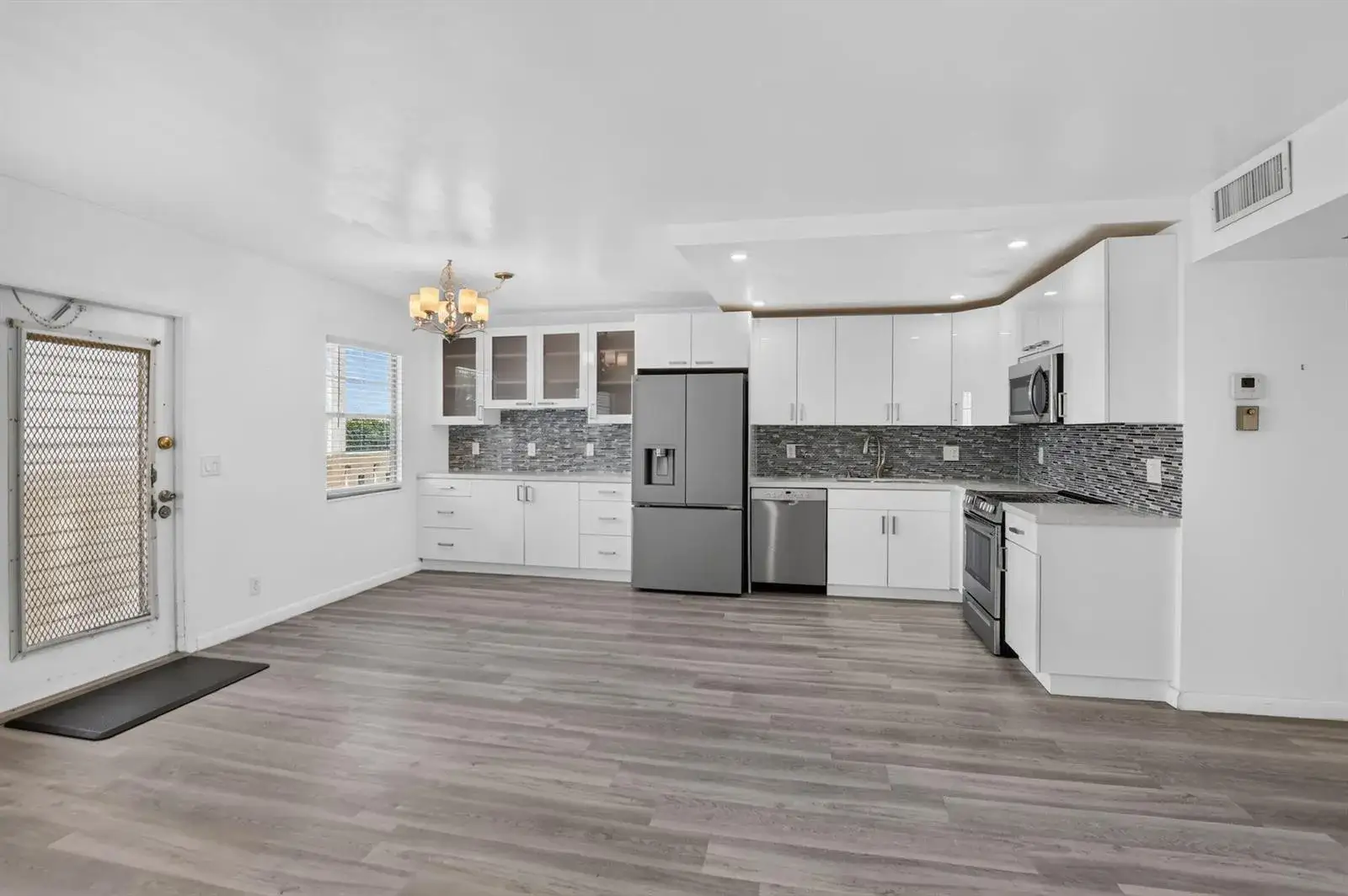 2 bedroom 1 bath Residential for sale at 4025 Guildford # 4025, Boca Raton FL 33434