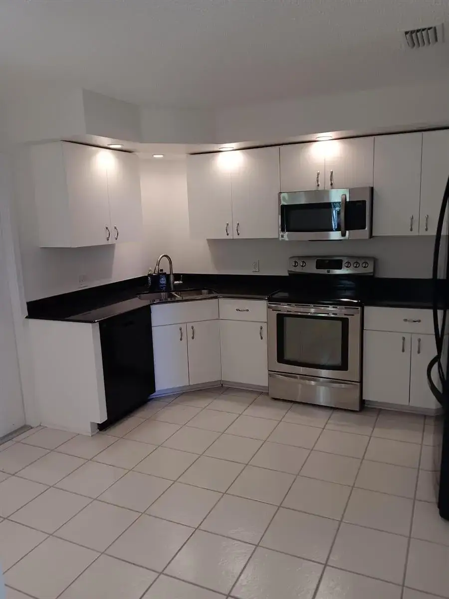3 bedroom 2 bath Residential Lease for rent at 23157 Fountain View Drive, Boca Raton FL 33433