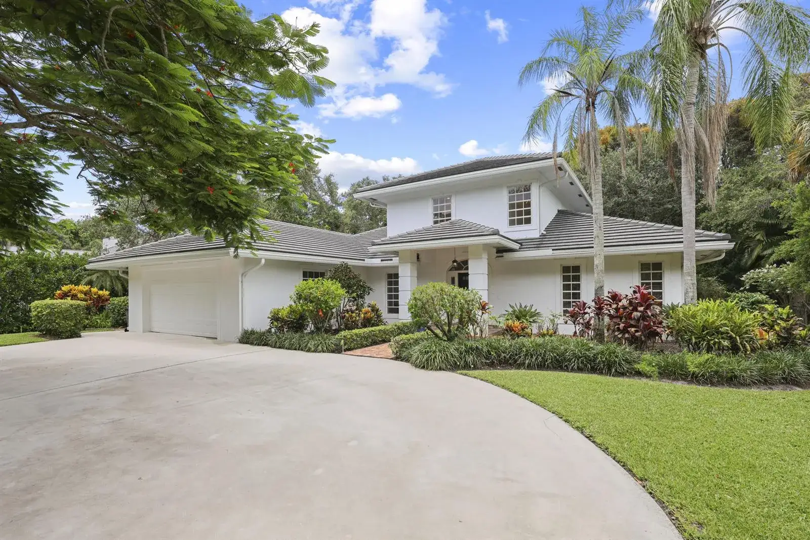 3 bedroom 2 bath Residential for sale at 2396 Shore Drive, Palm Beach Gardens FL 33410