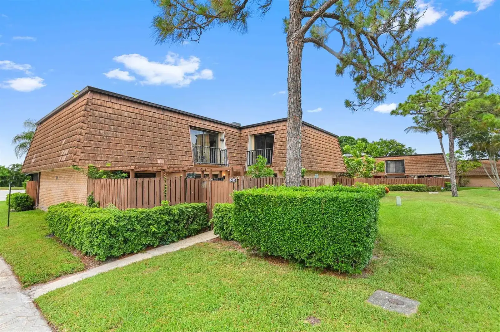3 bedroom 2 bath Residential for sale at 2423 24th Lane, FL 33463
