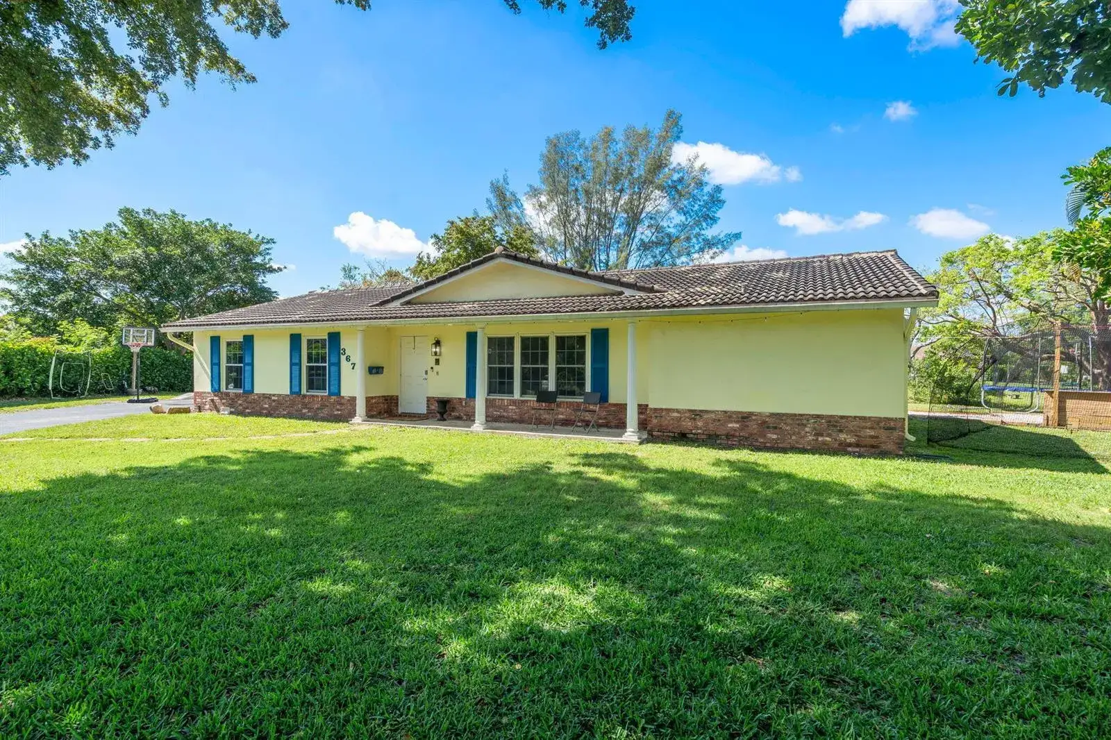 4 bedroom 2 bath Residential for sale at 3671 NW 98TH Terrace, Coral Springs FL 33065