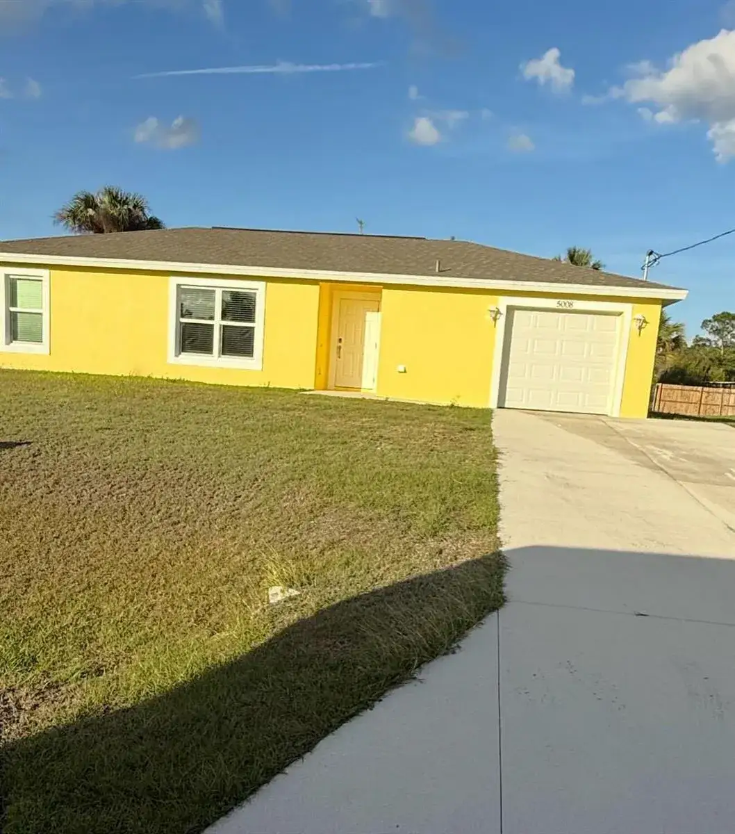 3 bedroom 2 bath Residential Lease for rent at 5008 S Obispo Circle, FL 33935