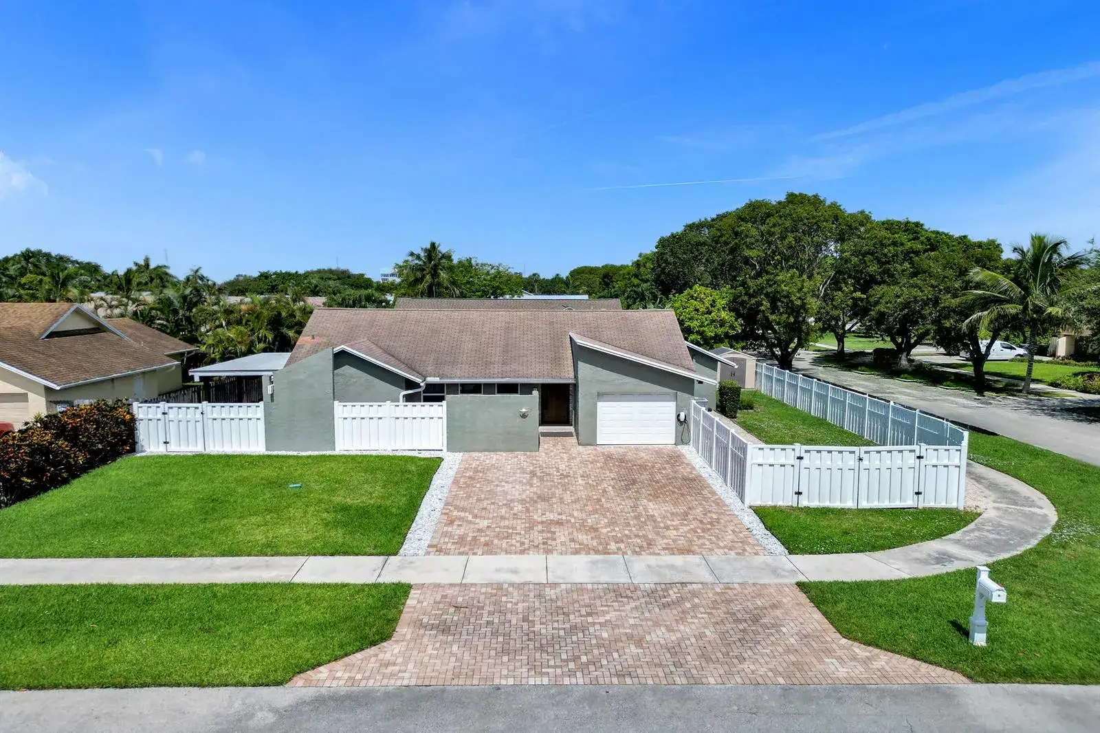 3 bedroom 2 bath Residential for sale at 3010 CORMORANT Road, Delray Beach FL 33444