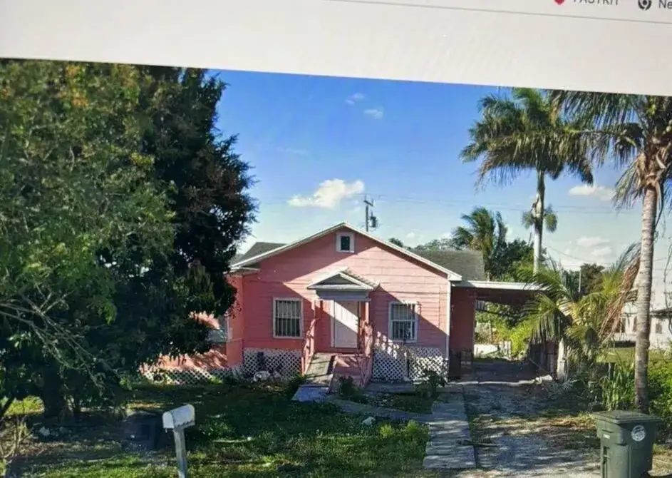 Residential Income for sale at 125 SW AVENUE C, Belle Glade FL 33430