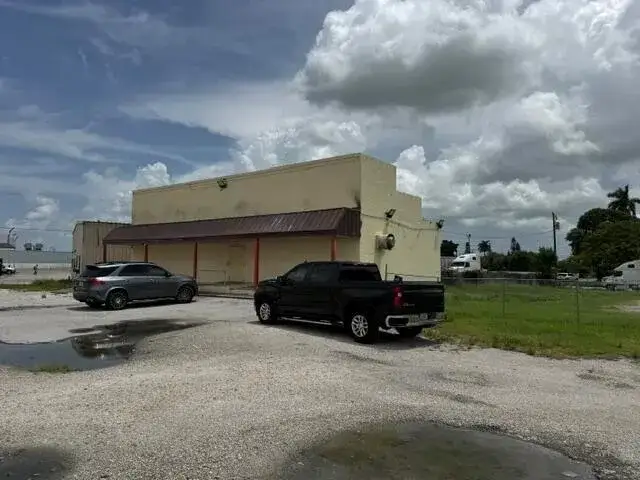 Commercial Sale for sale at 190 US HIGHWAY 27 N, South Bay FL 33493
