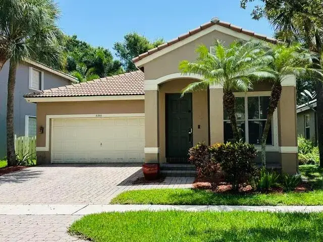 3 bedroom 2 bath Residential Lease for rent at 5201 SANCERRE Circle, Lake Worth FL 33463