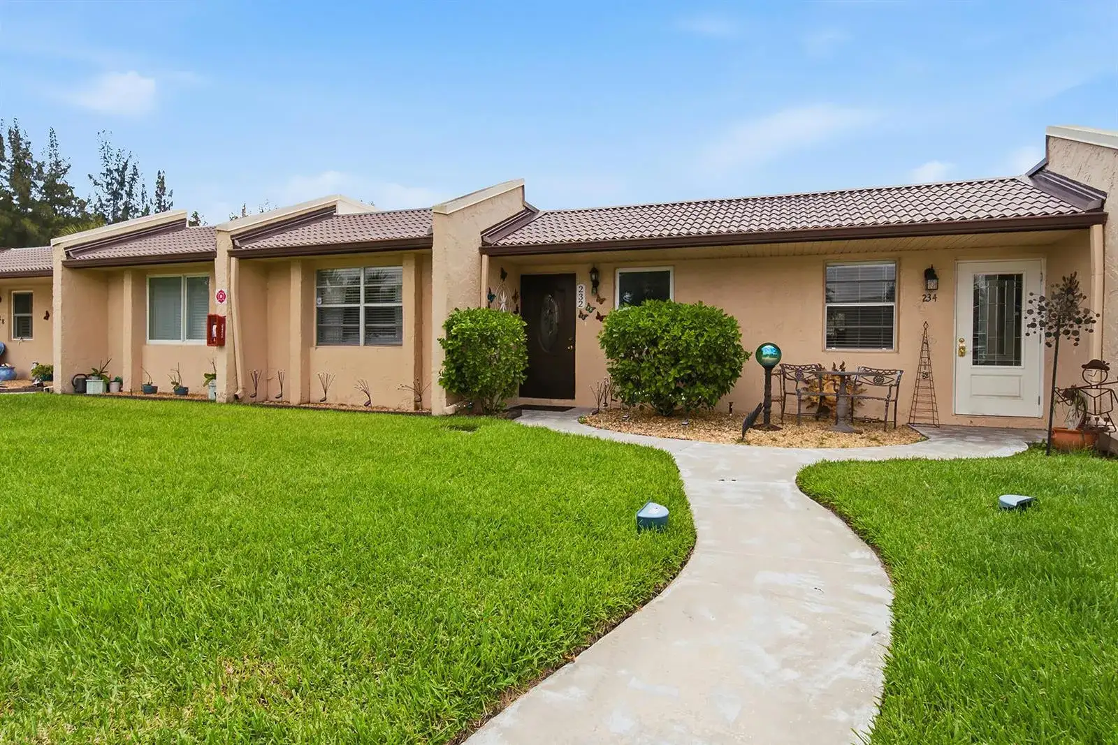 2 bedroom 2 bath Residential Lease for rent at 232 Lake Meryl Drive, West Palm Beach FL 33411