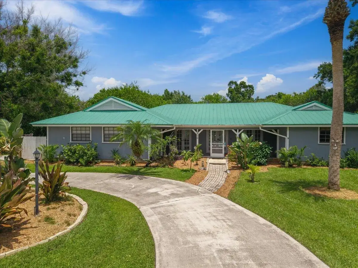 3 bedroom 2 bath Residential for sale at 1016 48TH Terrace, Vero Beach FL 32966