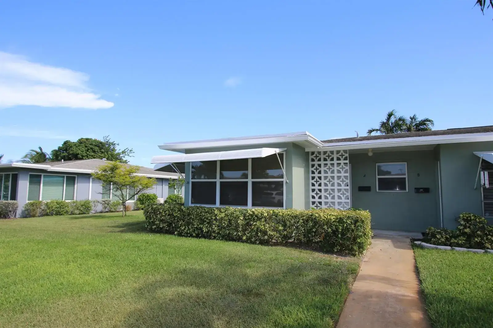 2 bedroom 2 bath Residential for sale at 190 South Boulevard, Boynton Beach FL 33435