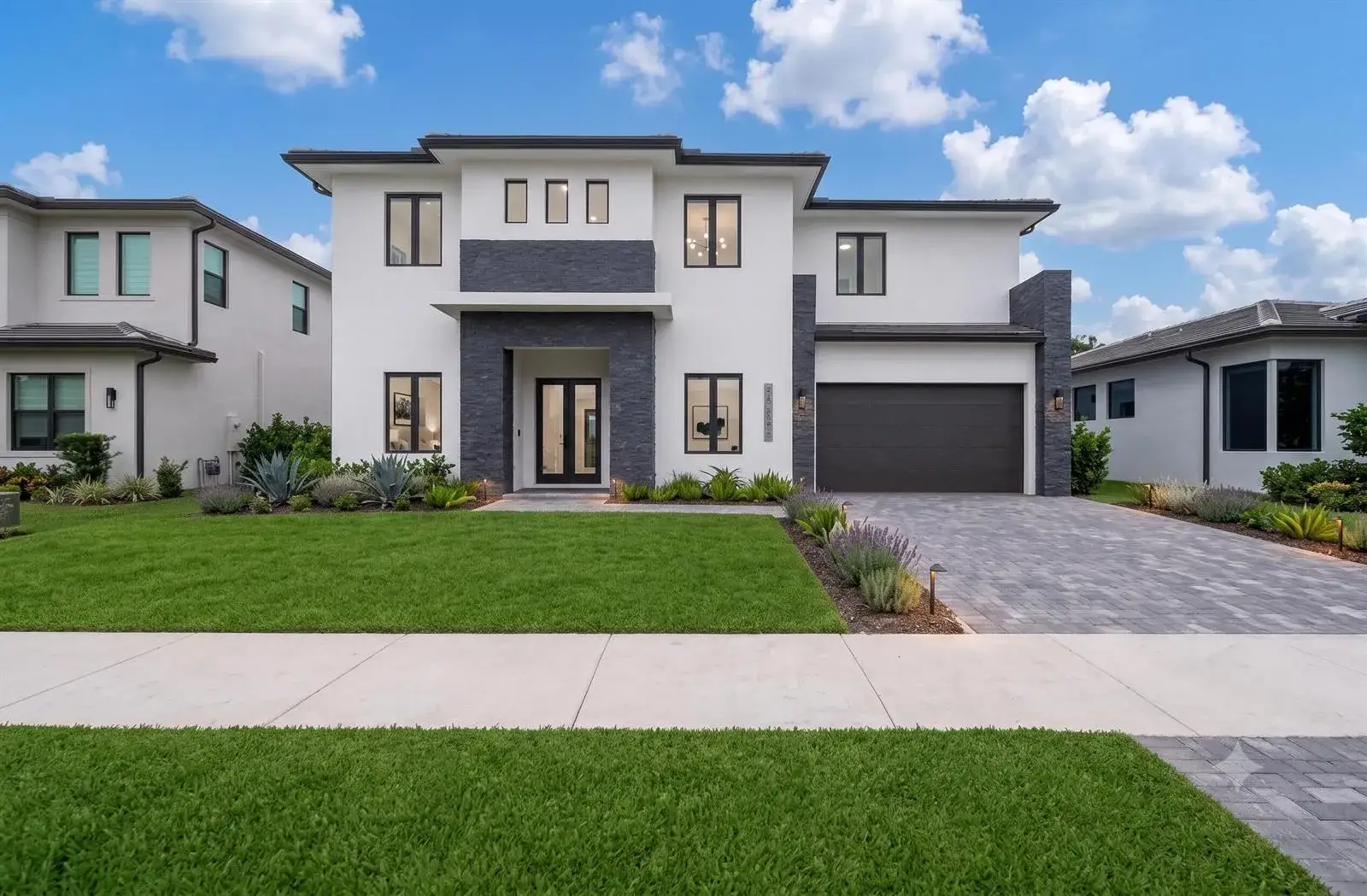 5 bedroom 5 bath Residential for sale at 13044 DAVIE OAKS Drive, Davie FL 33325