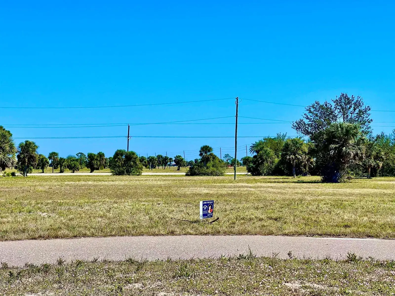 Commercial Land for sale at 26 Hull Court, FL 33946