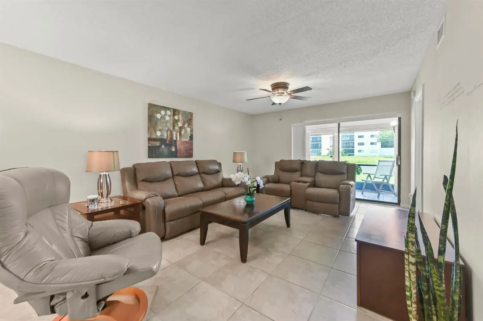 2 bedroom 2 bath Residential for sale at 7618 Tahiti Lane # 106, Lake Worth FL 33467