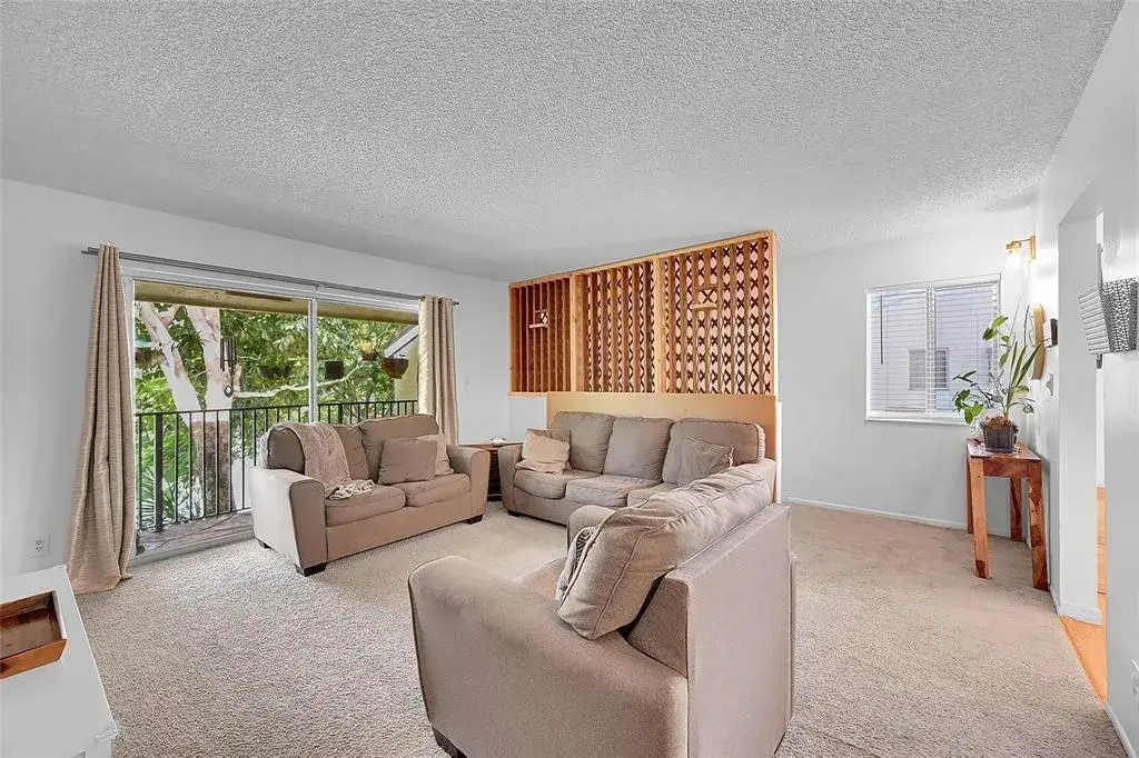 117 GARDENS Drive # 204, Pompano Beach FL 33069