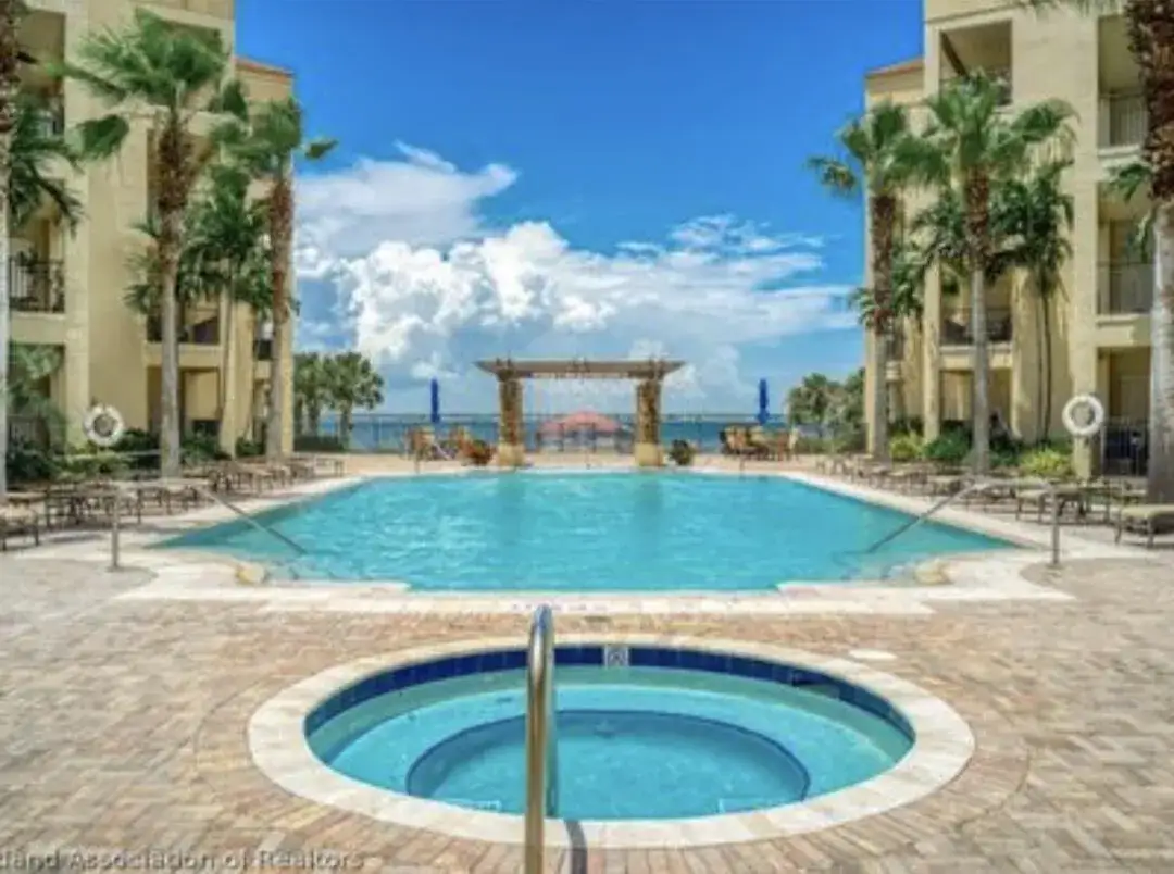 3 bedroom 2 bath Residential for sale at 2351 Lakeview Drive # 209, Sebring FL 33870