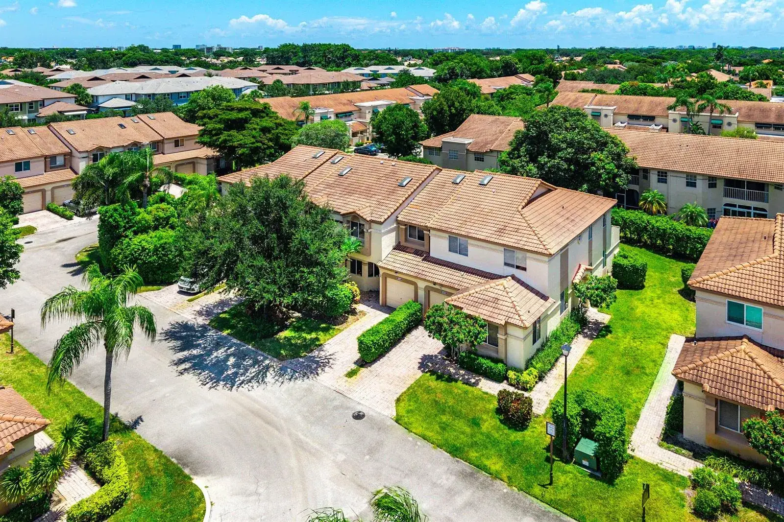 3 bedroom 2 bath Residential for sale at 6757 Via Regina, Boca Raton FL 33433