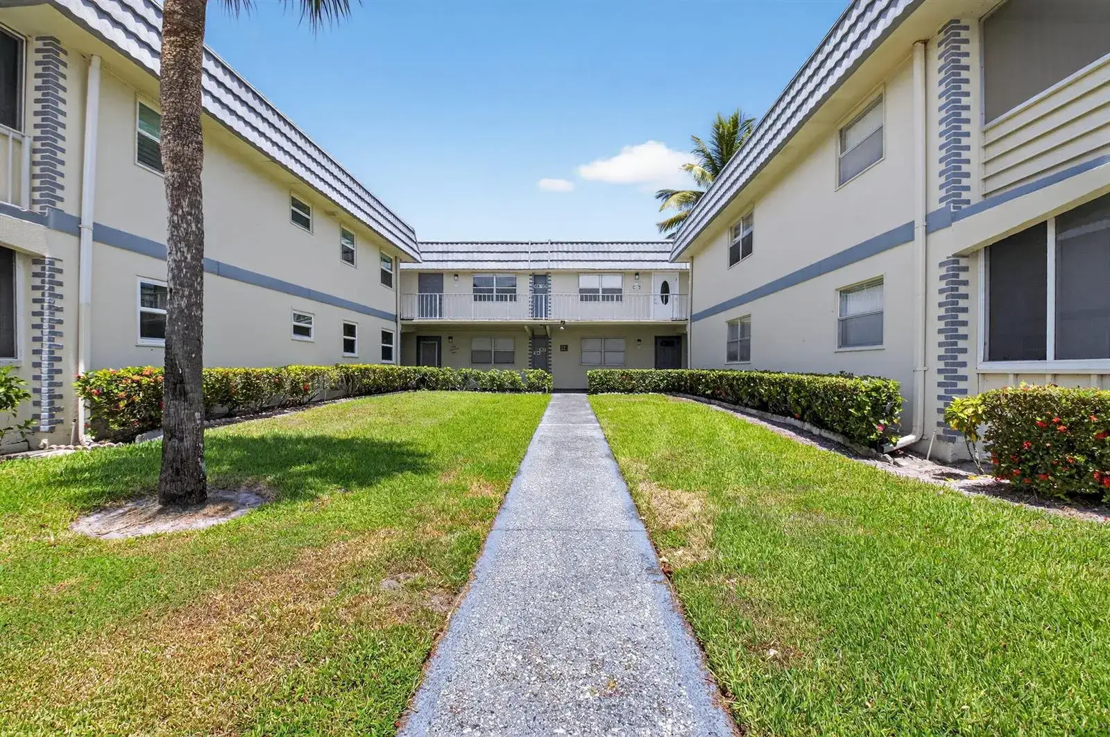 1 bedroom 1 bath Residential for sale at 103 Brittany C, Delray Beach FL 33446