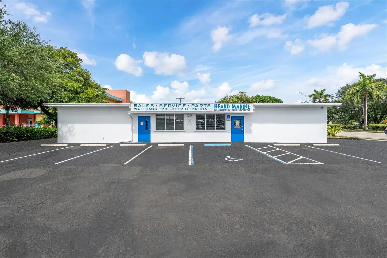 Commercial Sale for sale at 624 SW 24th Street, Fort Lauderdale FL 33315