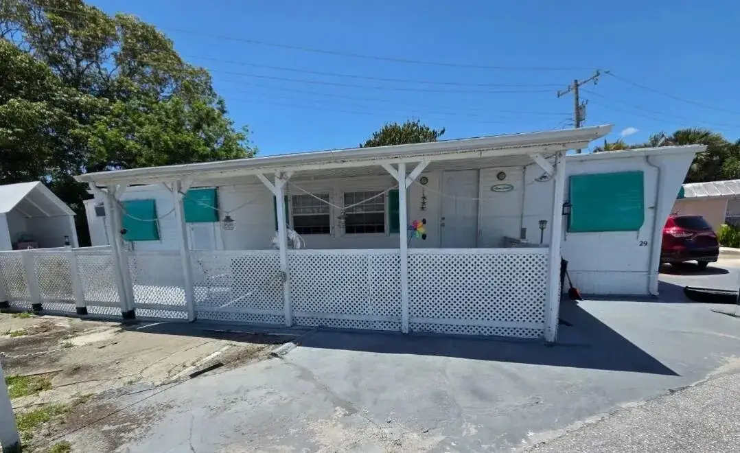 2 bedroom 1 bath Residential for sale at 29 Pine Ridge Drive, Riviera Beach FL 33404